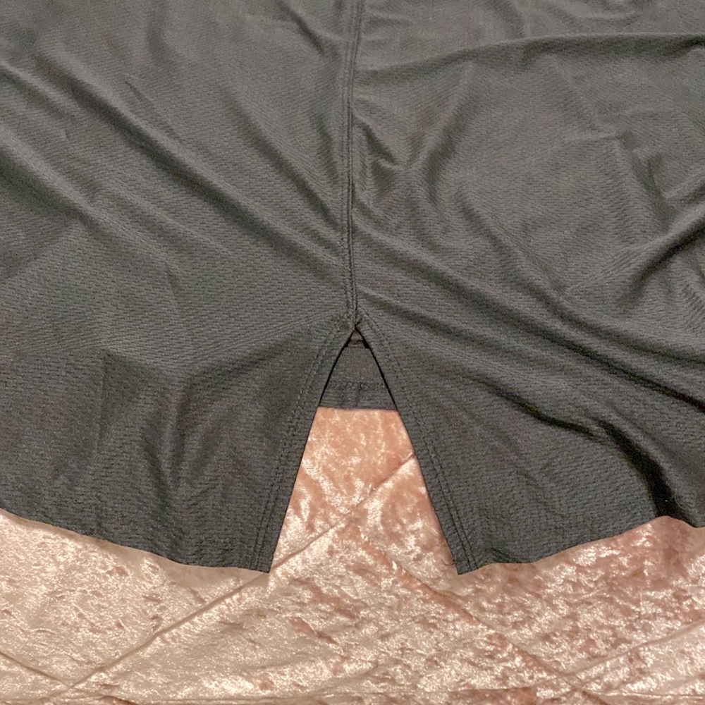 Workout Top - Picture 2 of 2
